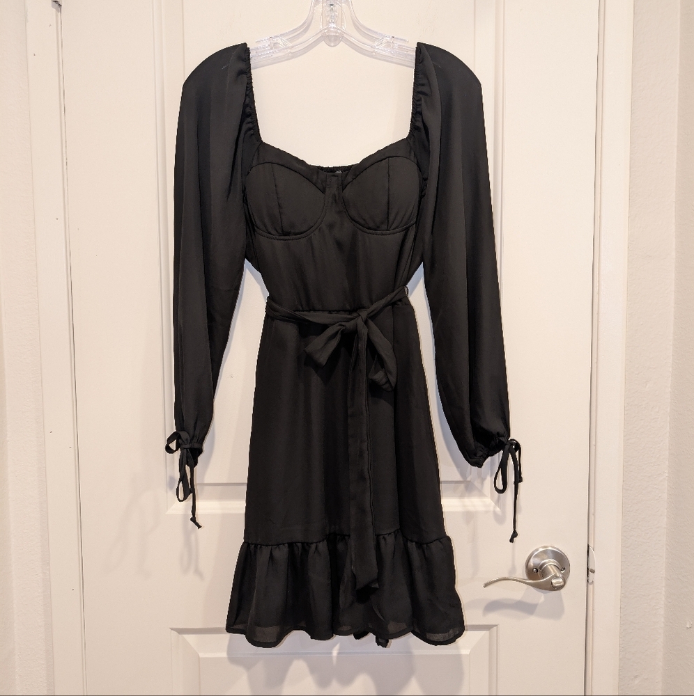 Lily Rose Long Sleeve Molded Cup Tie Waist Black Dress Size Small